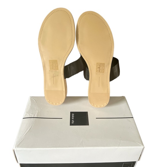 Dolce Vita Women's Payce Slip On Sandals - Picture 6 of 7